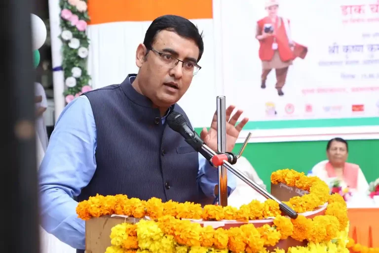 Department of Posts will award "Deen Dayal Sparsh Yojana" scholarship for research work