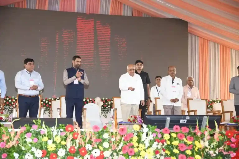 CM Bhupendra Patel gave the gift of development to the residents of Amreli, inaugurated the newly built busport CM Bhupendra Patel gave the gift of development to the residents of Amreli, inaugurated the newly built busport