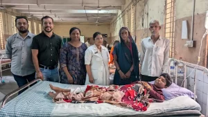 CR Patil applauded the service of the doctors of this hospital, the father-son surgery worth lakhs was done free of cost.
