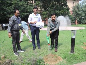 Home Ministry Swachh Bharat Abhiyan, Ministry employees took oath of cleanliness and planted saplings under this campaign.