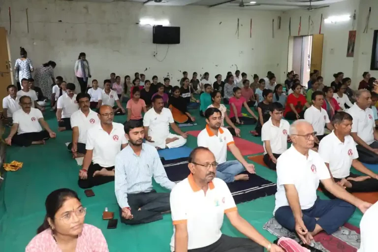 On World Heart Day in Surat, a yoga camp was organized by the Gujarat State Yoga Board under this campaign.