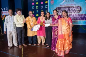 On the occasion of World Gujarati Language Day Saraswati Samman Samaroh 2024 was celebrated in Gujarati style by the Mumbai Gujarati Association.