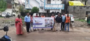 Under the theme 'Swachhata Hi Seva-2024', cleaning of religious and tourist places was done in Gujarat, so many citizens joined the cleaning campaign.