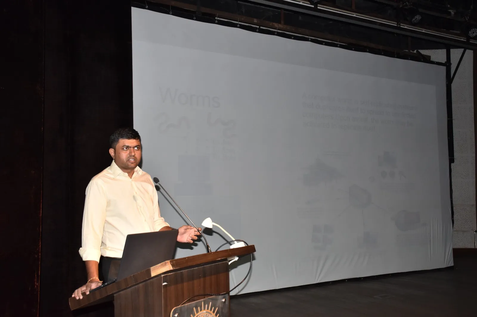 Gujarat Government organized Cyber ​​Security Awareness Program at Adajan Performing Art Centre Surat