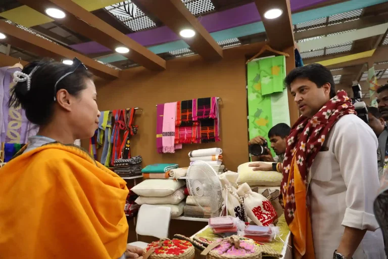 Union Minister Jyotiraditya Scindia visited the Cultural Corridor at ITU-WTSA 2024 Union Minister Jyotiraditya Scindia visited the Cultural Corridor at ITU-WTSA 2024