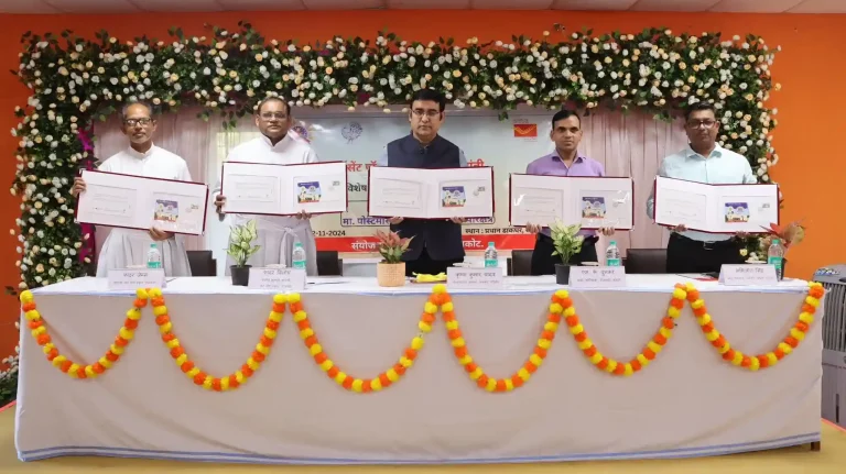 Postmaster General Krishna Kumar Yadav released a special cover on the silver jubilee year of St. Paul’s School, Rajkot. Postmaster General Krishna Kumar Yadav released a special cover on the silver jubilee year of St. Paul's School, Rajkot.