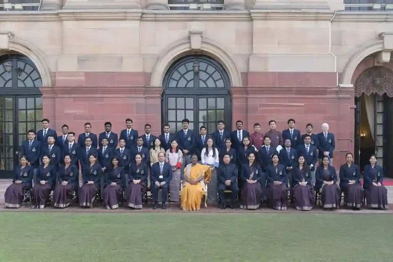 Officer trainees of Indian Revenue Service (Customs and Indirect Taxes) met the President Droupadi Murmu