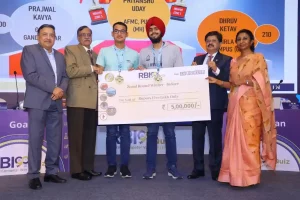 RBI organized the fourth zonal round of 'RBI90 Quiz' in Indore