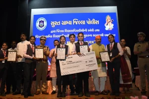 Winners of Cyber Crime awareness campaign of Ramkabir School, Kamrej were felicitated by Praful Pansheriya