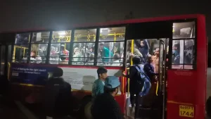 Ahmedabad Municipal Corporation Travel of rail passengers will be easier, railway administration has started bus service between Sabarmati and Ahmedabad.