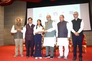Mahavir Nirvana Festival An essay competition was held in Mumbai on the occasion of the 2550th Nirvana Festival of Lord Mahavir