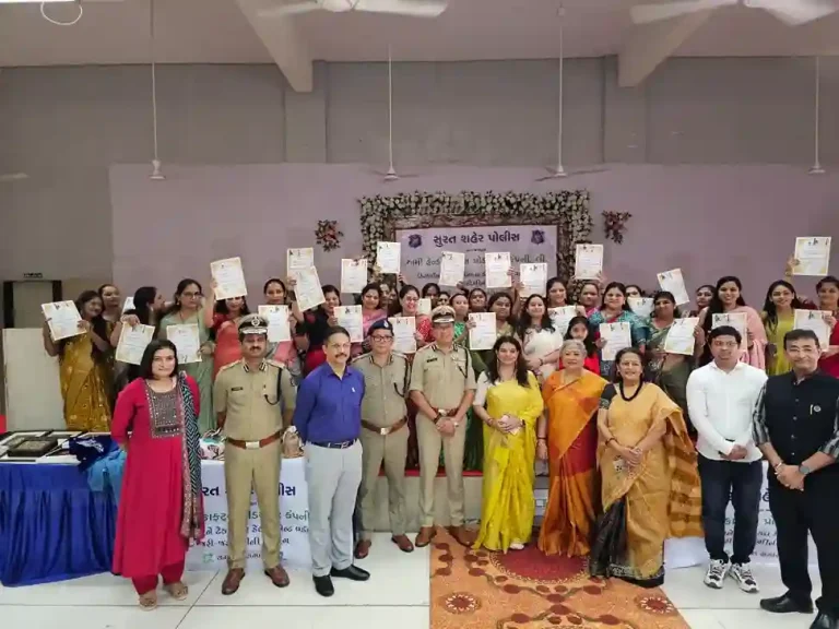 Jari Zardosi Work Training For the first time in the Gujarat, sisters from police families received training in Jari Zardosi.