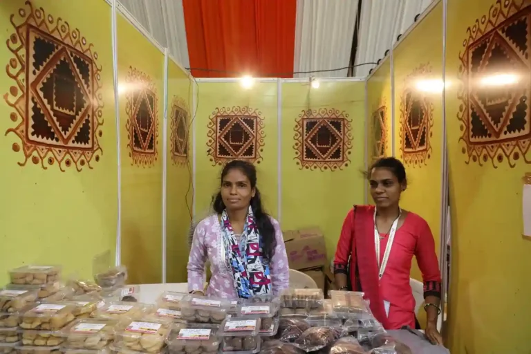 Saras Mela 2025 Earn lakhs of income by making biscuits and papads from nagli, wheat, jowar flour