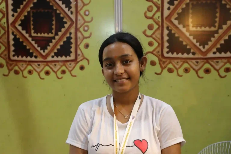 Saras Mela 2025 Sisters of Janani Sakhi Mandal of Kolkata received support from the people of Surat at Sars Mela