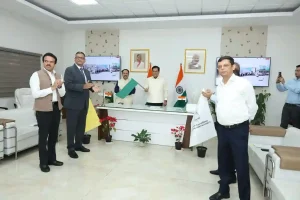 Sarbananda Sonowal Virtually Flags Off Electrolysers for Green Hydrogen Plant in Kandla