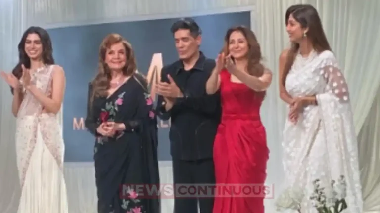 mumtaz becomes showstopper for manish malhotra mumtaz becomes showstopper for manish malhotra
