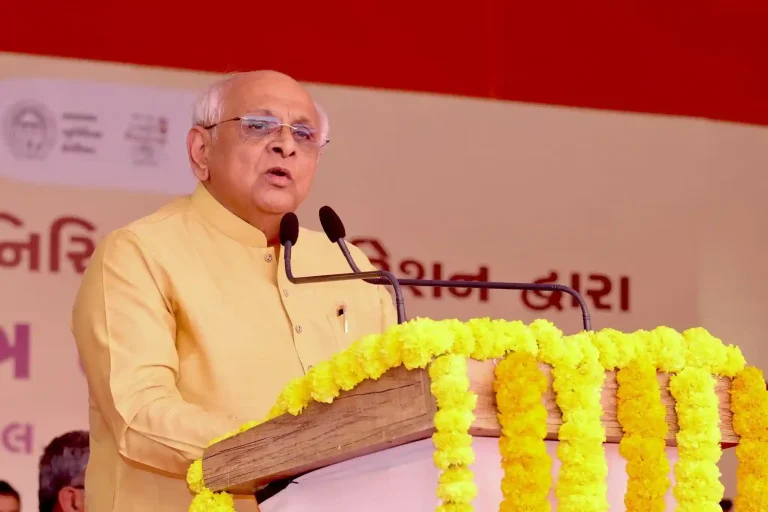 Gujarat CM Big Decision :Gujarat CM grants in-principle approval for works worth Rs 1202.75 crore for holistic development of cities