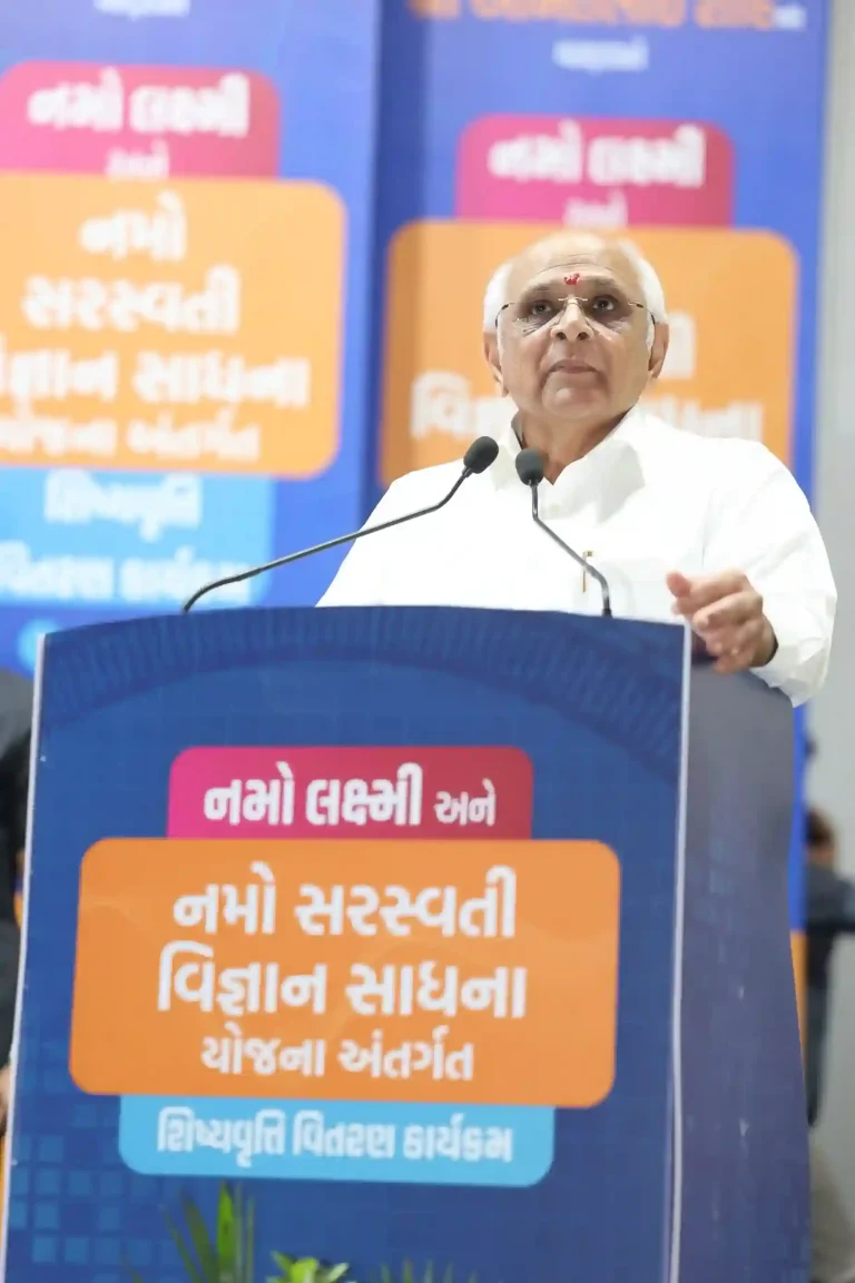 Surat News In Surat, the state government paid Rs. 57.13 crore in assistance to beneficiary students from June 2024 to January 2025. Surat News In Surat, the state government paid Rs. 57.13 crore in assistance to beneficiary students from June 2024 to January 2025.