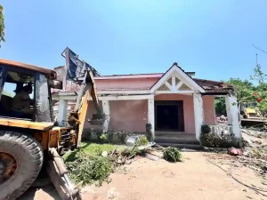 Mumbai BMC demolishes 14 illegal constructions including 'Tuzhi Majhi Jamli Jodi' shooting set in Madh Island