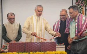 Veda Manjusha Release of the Mahagranth 'Veda Manjusha' by Governor Acharya Devvratji