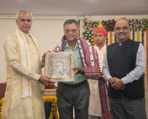 Veda Manjusha Release of the Mahagranth 'Veda Manjusha' by Governor Acharya Devvratji