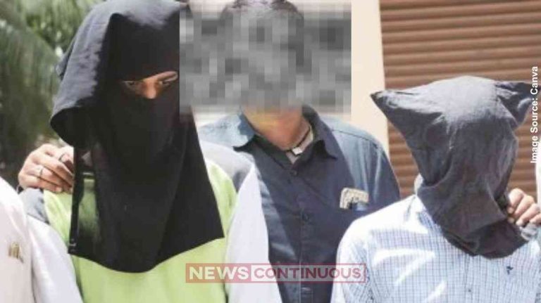 Kandivali Murder પોલીસની હાજરીમાં થયેલી હત્યાથી લોકોમાં ઉગ્ર રોષ Kandivali Murder પોલીસની હાજરીમાં થયેલી હત્યાથી લોકોમાં ઉગ્ર રોષ