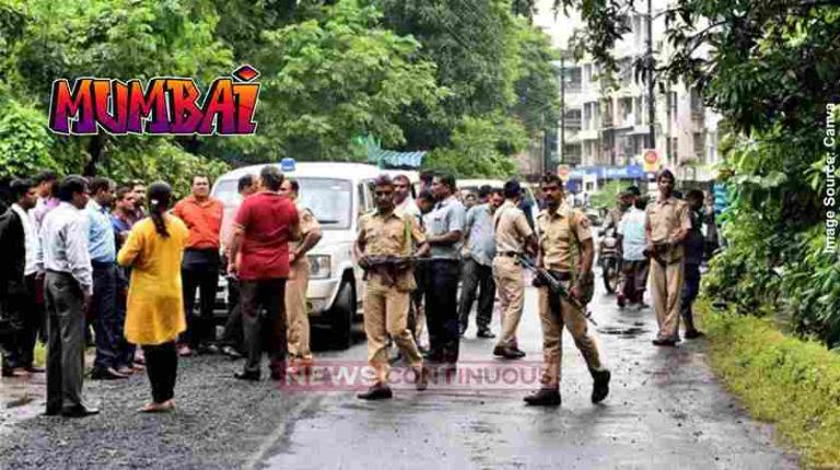 Mumbai High Alert નૌકાદળના અધિકારી ના ગણવેશ માં આવેલા વ્યક્તિએ જવાન