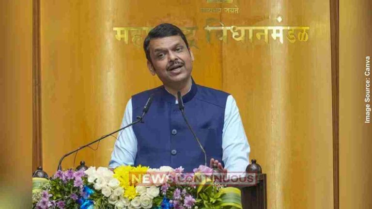 Naxalite Commander Sonu ગઢચિરોલીમાં મોટો બનાવ કુખ્યાત નક્સલી કમાન્ડર સોનુએ 60 સાથીઓ સાથે CM