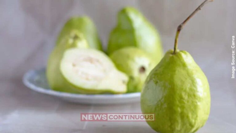 Guava Health Benefits શિયાળાનું અમૃત છે જામફળ! સંતરા અને કેળાને