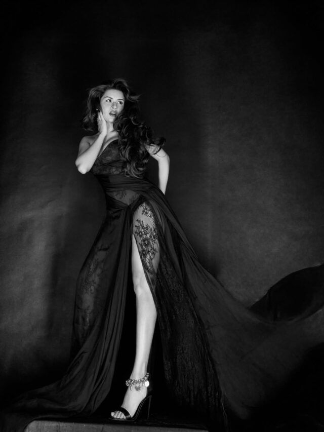 બ્લેક ડ્રેસમાં અવનીત કૌરનો ‘કિલર’ લુક થયો વાયરલ, જુઓ તસવીરો