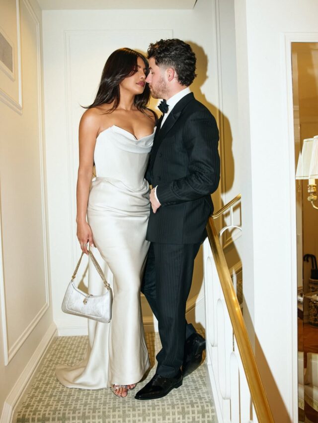 પ્રિયંકા ચોપરા અને નિક જોનાસના એવોર્ડ શોના ગ્લેમરસ અને રોમેન્ટિક લૂક પર ચાહકો થયા ફિદા