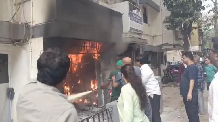 Fire breaks out in Sardar Akanksha Building at Borivali West; Alert residents prevent major disaster.