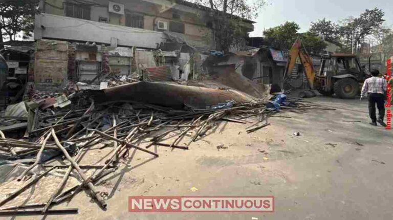 Mulund Station Demolition મુલુંડ પશ્ચિમ સ્ટેશન પરિસરમાં પાલિકાનો ‘મેગા સપાટો’
