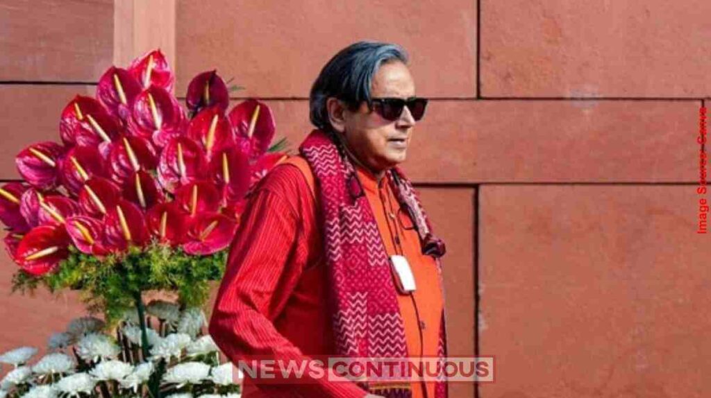Shashi Tharoor Slip Video સંસદની સીડીઓ પર શશિ થરુરનો પગ લપસ્યો! અખિલેશ યાદવે