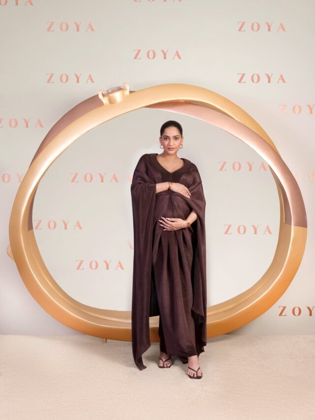 સોનમ કપૂરનો રોયલ અંદાજ: ચોકલેટી ડ્રેસમાં ફ્લોન્ટ કર્યો બેબી બમ્પ!