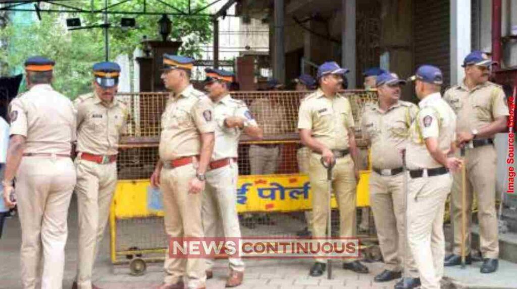 Mumbai ACB Trap Khar Police મુંબઈમાં ACBનો સપાટો ખાર પોલીસ સ્ટેશનના API