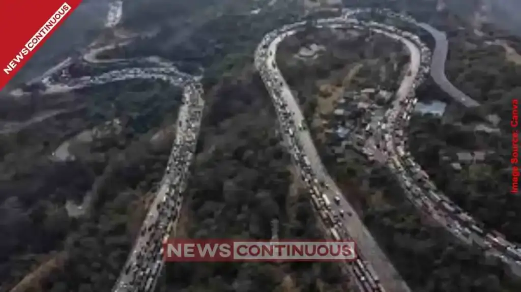 Mumbai-Pune Expressway Fish Container Overturns in Khandala Ghat; Traffic Restored on War Footing