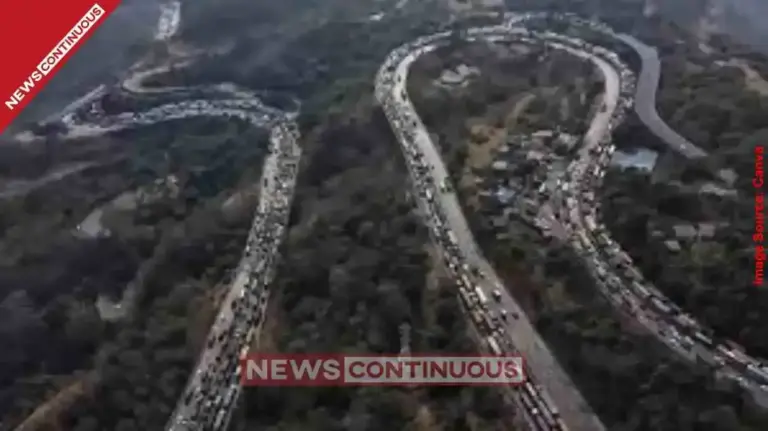 Mumbai-Pune Expressway Fish Container Overturns in Khandala Ghat; Traffic Restored on War Footing