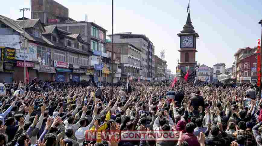 Srinagar Protest on Khamenei Death ખામેનેઈના મોત પર શ્રીનગરના રસ્તાઓ પર ઉતરી ભીડ