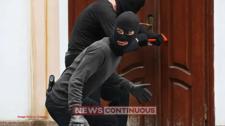 Theft at Powai Hotel: Film Director Robbed of Rs.5.3 Lakh Silver and Cash; Hotel Staff on the Run