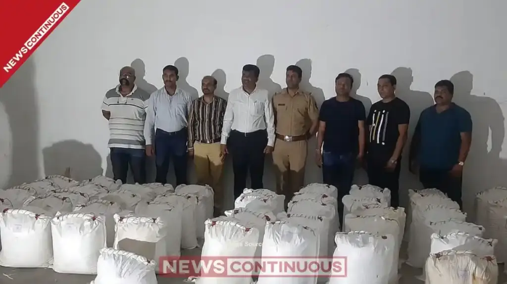 drug-factory-busted-in-mumbai-gujarats-wanted-mafia-arrested-rupees-30-crore-worth-of-md-drugs-produced-monthly-in-an-andheri-chawl