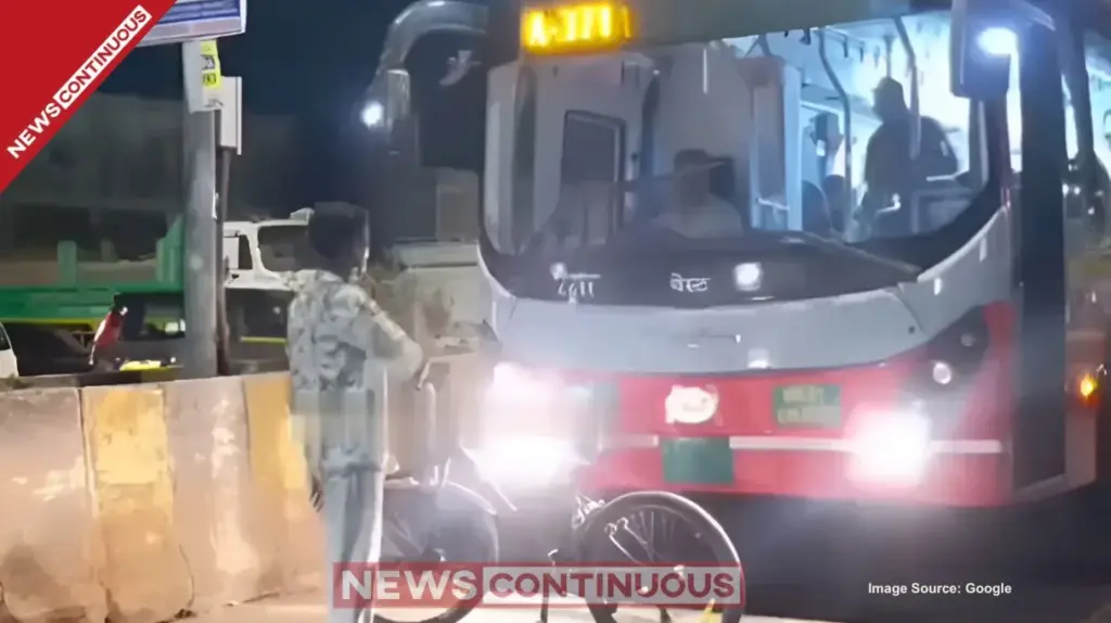 Govandi Crime।ગોવંડીમાં અસામાજિક તત્વોનો આતંક જાહેર બસ રોકીને રસ્તો બંધ કર્યો, કાયદાના શાસન સામે સવાલો