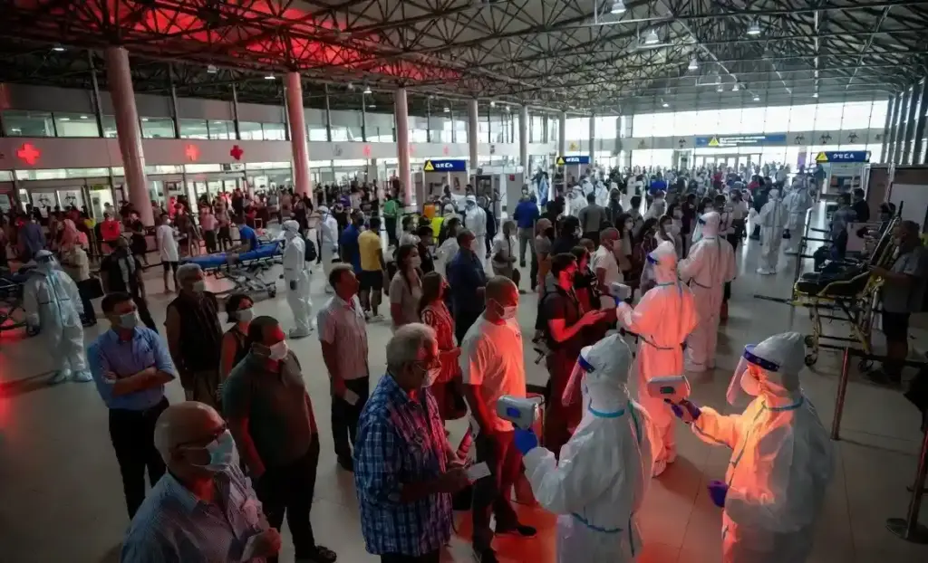 Ebola Protocol Indian Airports। ઇબોલા વાયરસના ખતરા વચ્ચે DGCA એક્શનમાં, ઇન્ટરનેશનલ ફ્લાઇટ્સના મુસાફરો માટે નવા પ્રોટોકોલ જાહેર