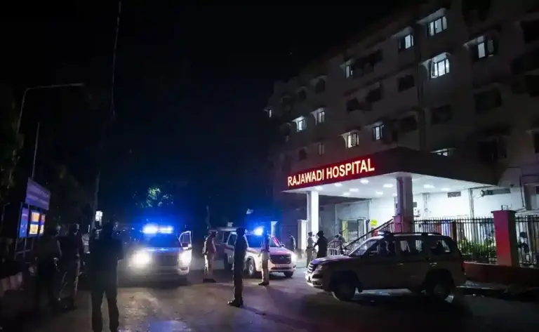 Rajawadi Hospital Ghatkopar। મુંબઈમાં રાજાવાડી હોસ્પિટલના બાથરૂમમાં નવજાત બાળકને ત્યજીને માતા ફરાર, તિલકનગર પોલીસમાં ગુનો દાખલ