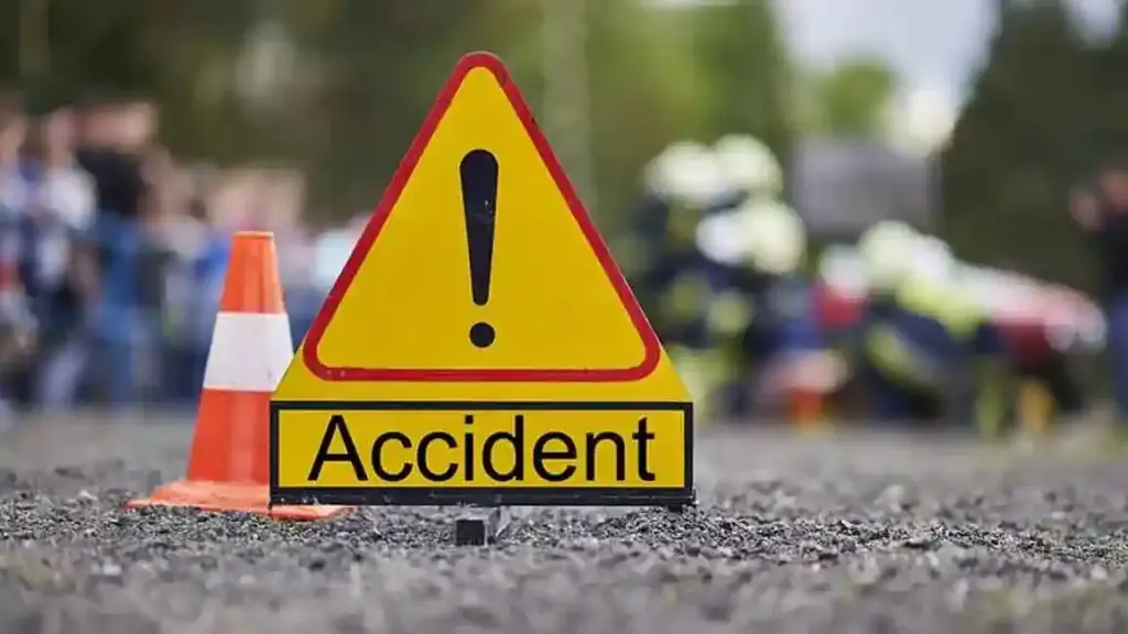 Mumbai JVLR Hit and Run| મુંબઈના JVLR રોડ પર બેફામ કારે ત્રણ પદયાત્રીઓને કચડ્યા પવઈ પોલીસે હિટ એન્ડ રનનો ગુનો નોંધી આરોપીની કરી ધરપકડ