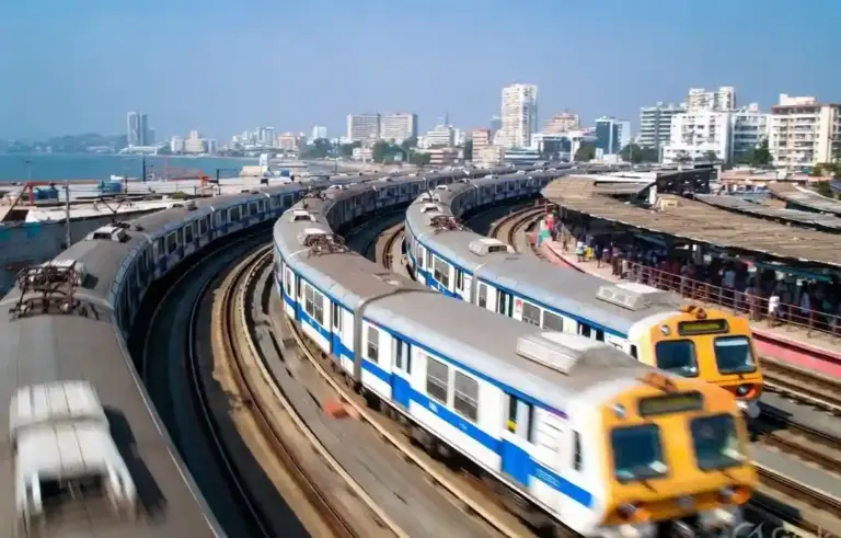 Mumbai AC Local| મુંબઈ લોકલનો બદલાશે ચહેરો પશ્ચિમથી હાર્બર સુધી રેલવે દોડાવશે ૨૩૮ નવી અત્યાધુનિક AC ટ્રેનો, જાણો ક્યારથી શરૂ થશે સેવા