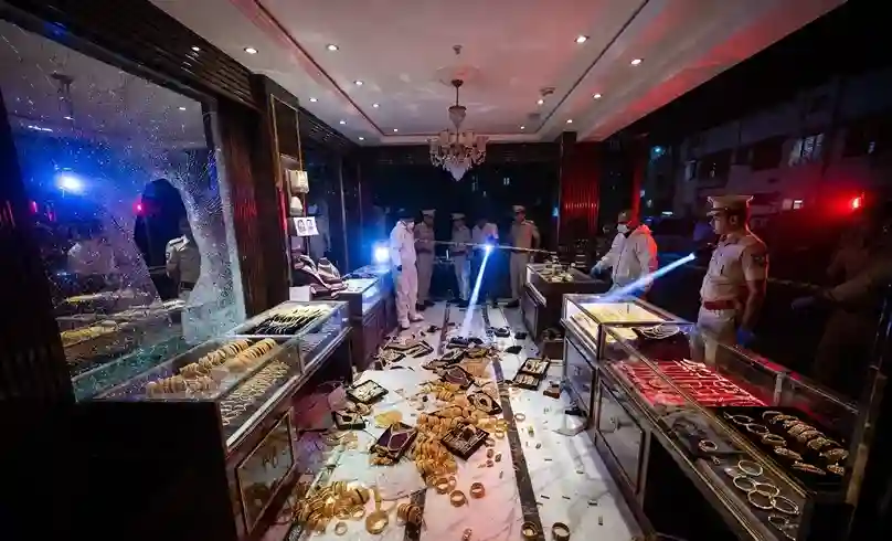 Mumbai Gold Robbery| મુંબઈ ગોલ્ડ ચોરી કેસ કાંદિવલીમાં ૫.૨૮ કરોડ રૂપિયાના સોનાના કંગનની લૂંટમાં પગાર વિવાદનો એંગલ સામે આવ્યો
