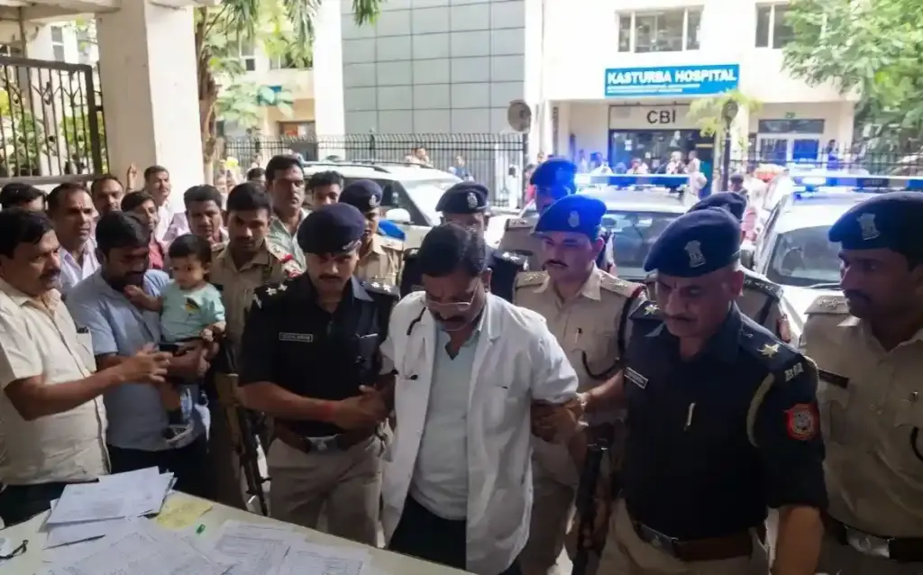 NEET Paper Leak। પુત્ર મોહમાં ડૉક્ટર બન્યા ગુનેગાર! NEET પેપરલીક કૌભાંડમાં CBI એ પુણેના પીડિયાટ્રિશિયનની કરી ધરપકડ, કરોડોની ડીલનો આક્ષેપ