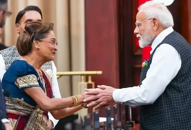 West Bengal BJP Victory 2026| બંગાળમાં કમળ ખીલતા જ વિદેશમાં ઉજવણી? આ દેશે PM મોદીની જીતને ગણાવી 'ઐતિહાસિક', જાણો કયો દેશ થયો ગદગદ