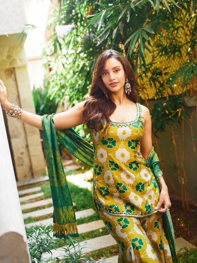 યેલો-ગ્રીન સૂટમાં તૃપ્તિ ડિમરીનો કહેર! સાદગી જોઈને ફેન્સનું દિલ ધડક્યું, જુઓ વાયરલ ફોટોઝ
